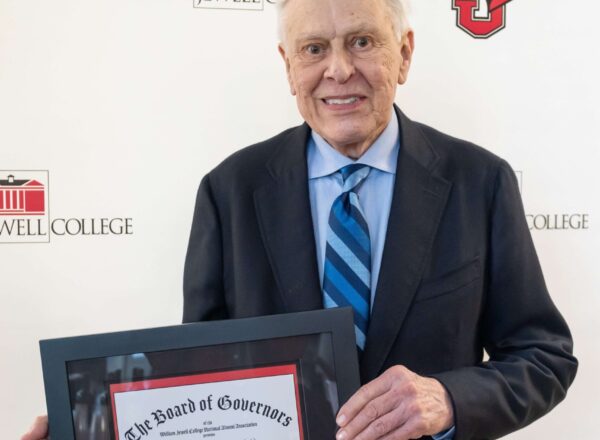 Bill Dreyer at William Jewell Event with Award